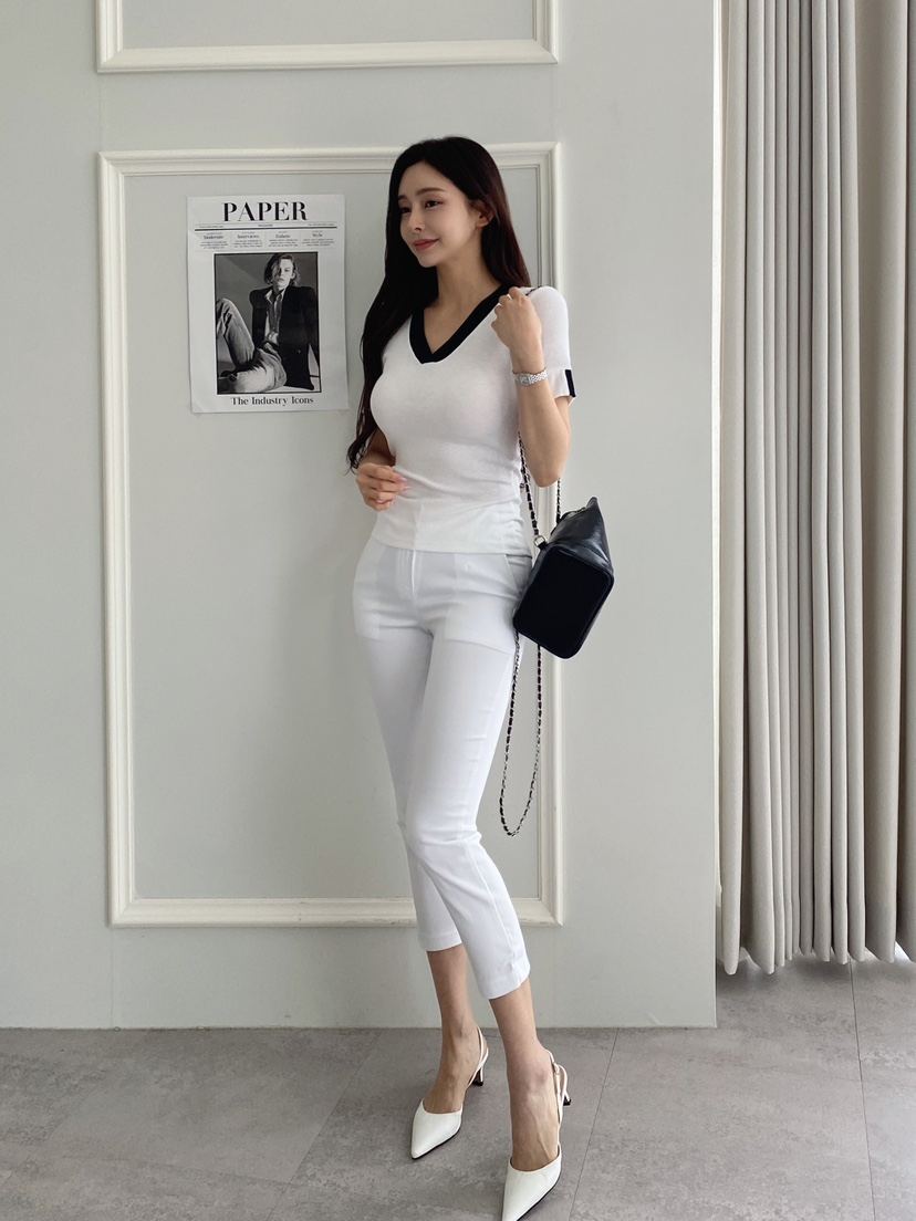 CLOTH韓國直郵㊣東大門實拍女裝新款25春夏推薦熱賣T恤V領套裝CLOTHT恤