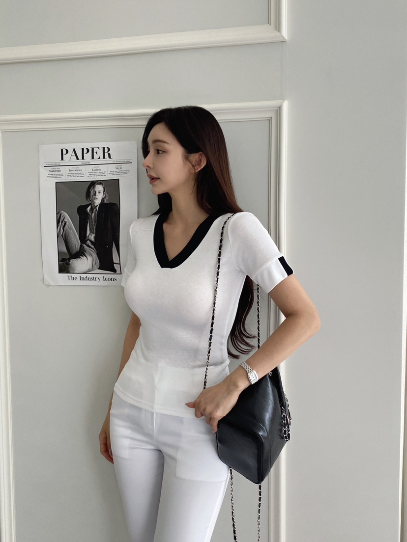 CLOTH韓國直郵㊣東大門實拍女裝新款25春夏推薦熱賣T恤V領套裝CLOTHT恤