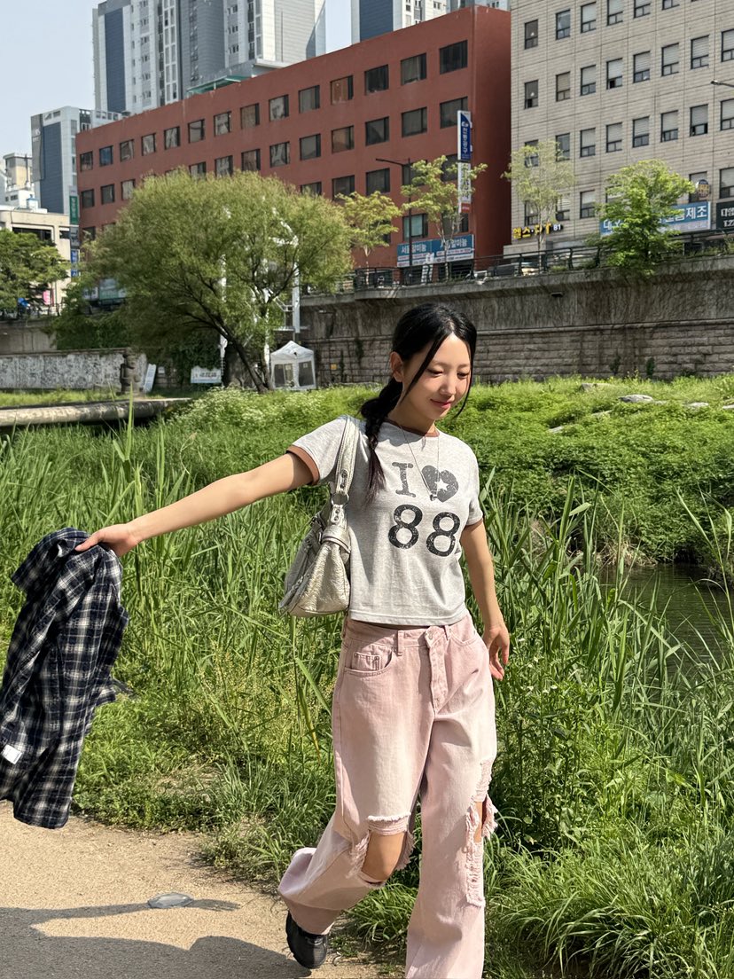 SUNDER MARKET韓國㊣直郵東大門代購女裝新款人氣推薦熱賣T恤SUNDER MARKETT恤