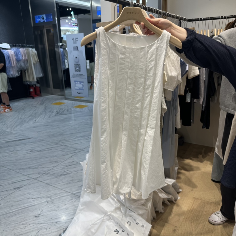 OVERTAKE韓國直郵㊣東大門實拍女裝新品熱賣25春夏人氣連衣裙OVERTAKE連衣裙圖色1