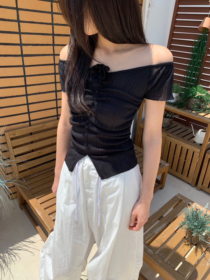 BADCALM直郵韓國代購㊣女裝新品休閑時尚熱賣T恤含脖帶褶皺BADCALMT恤圖色3