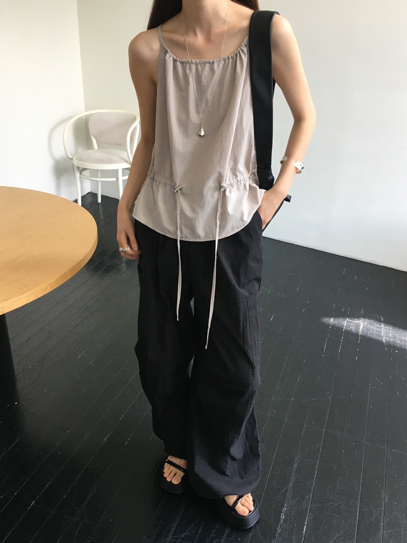 MONDAYMORING韓國㊣直郵東大門代購女裝新款時尚熱賣吊帶背心MONDAYMORING吊帶/背心