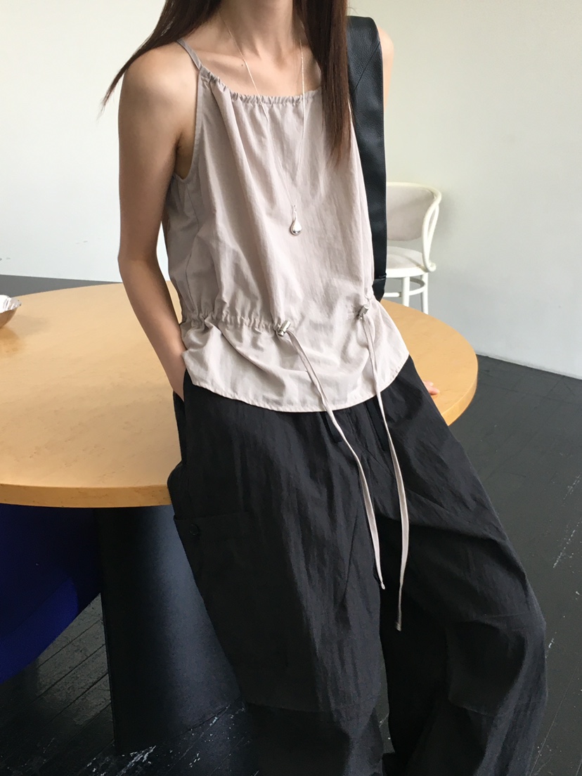 MONDAYMORING韓國㊣直郵東大門代購女裝新款時尚熱賣吊帶背心MONDAYMORING吊帶/背心