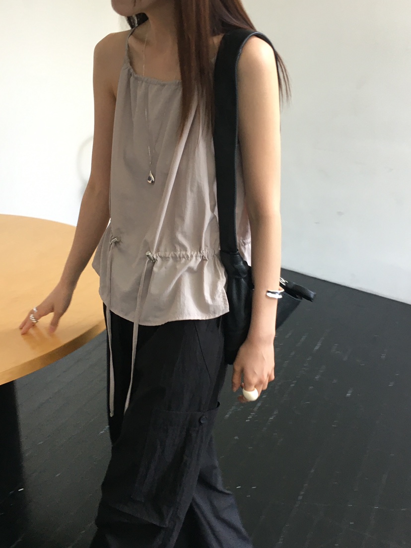 MONDAYMORING韓國㊣直郵東大門代購女裝新款時尚熱賣吊帶背心MONDAYMORING吊帶/背心