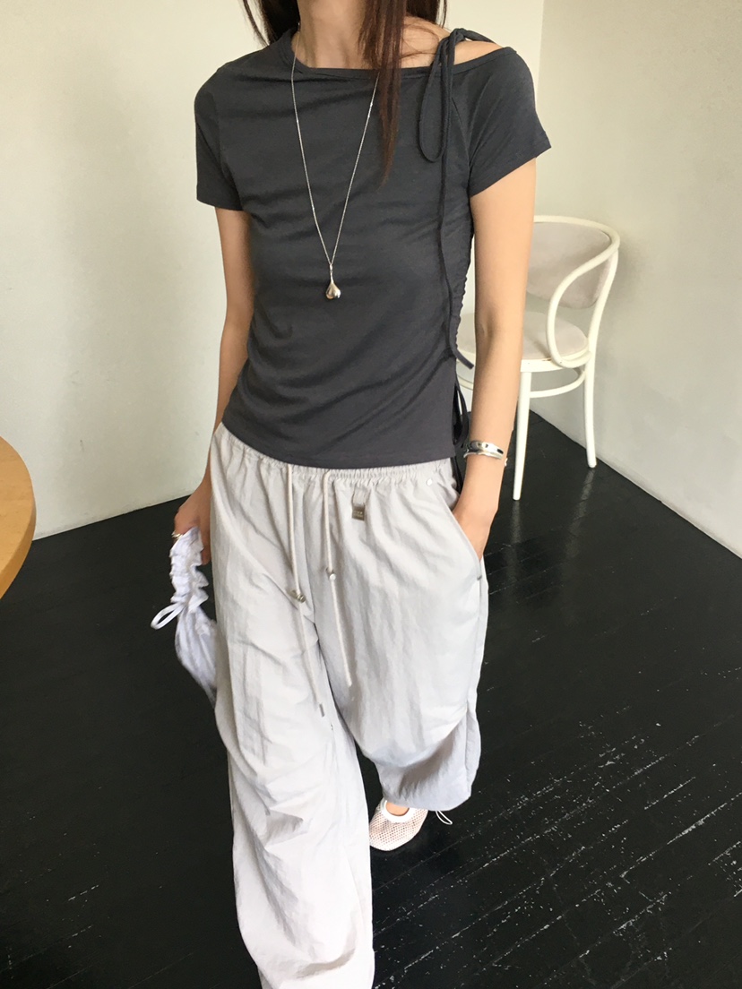 MONDAYMORING韓國直郵㊣女裝新品推薦25春夏時尚熱賣T恤褶皺MONDAYMORINGT恤