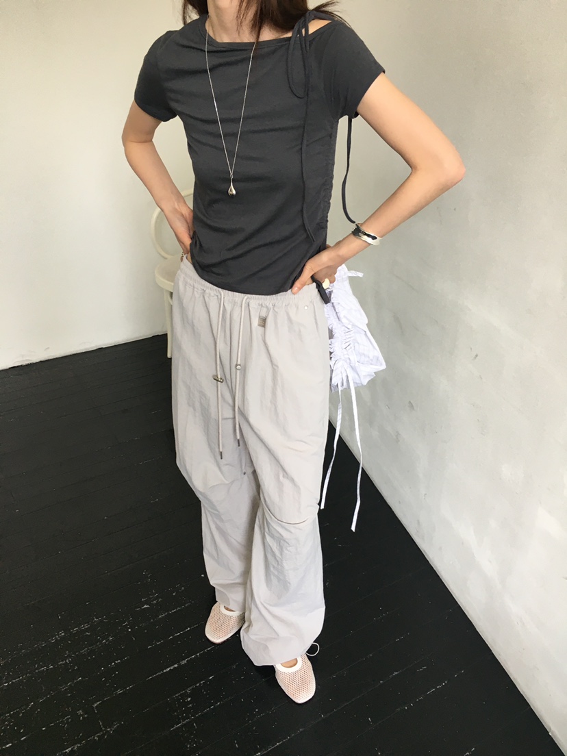 MONDAYMORING韓國直郵㊣女裝新品推薦25春夏時尚熱賣T恤褶皺MONDAYMORINGT恤
