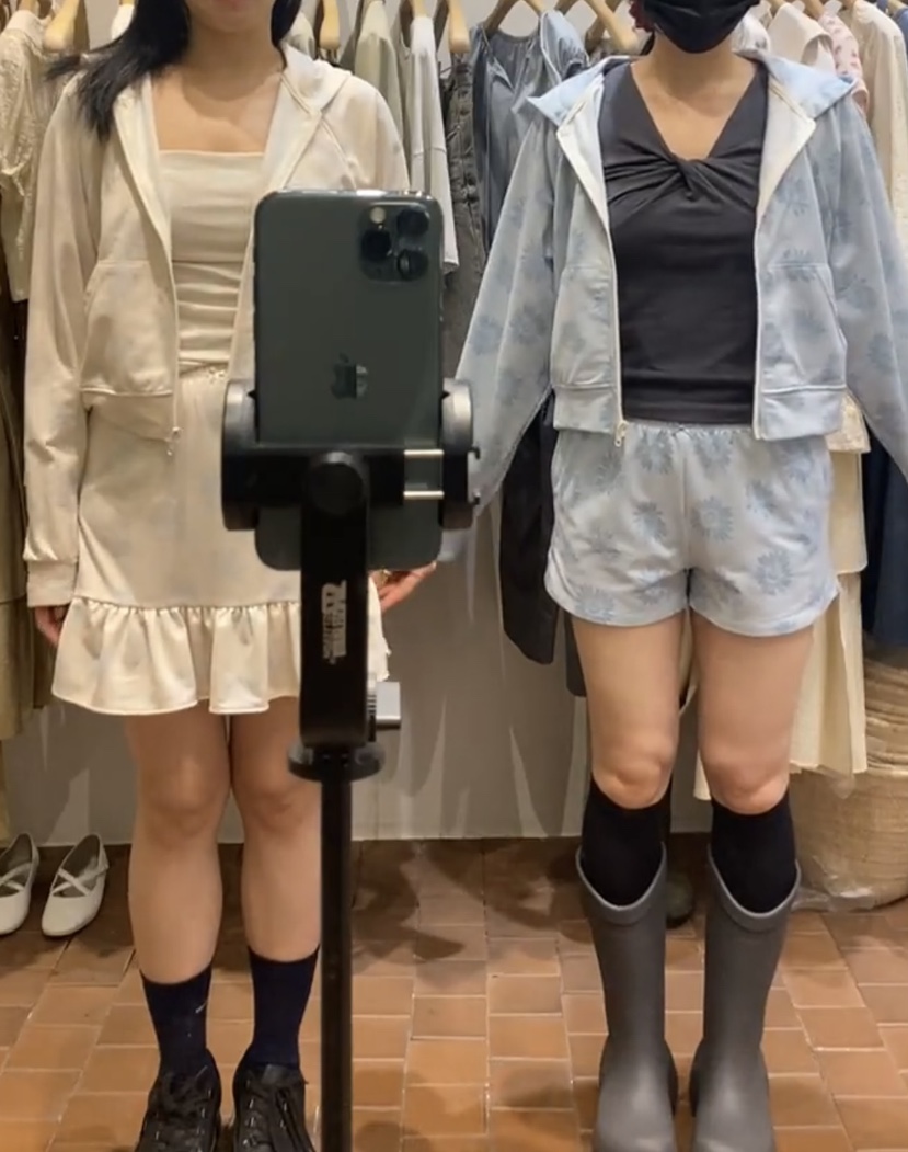 SILVER韓國直郵㊣東大門實拍女裝新品25春夏時尚熱賣推薦短裙SILVER短裙