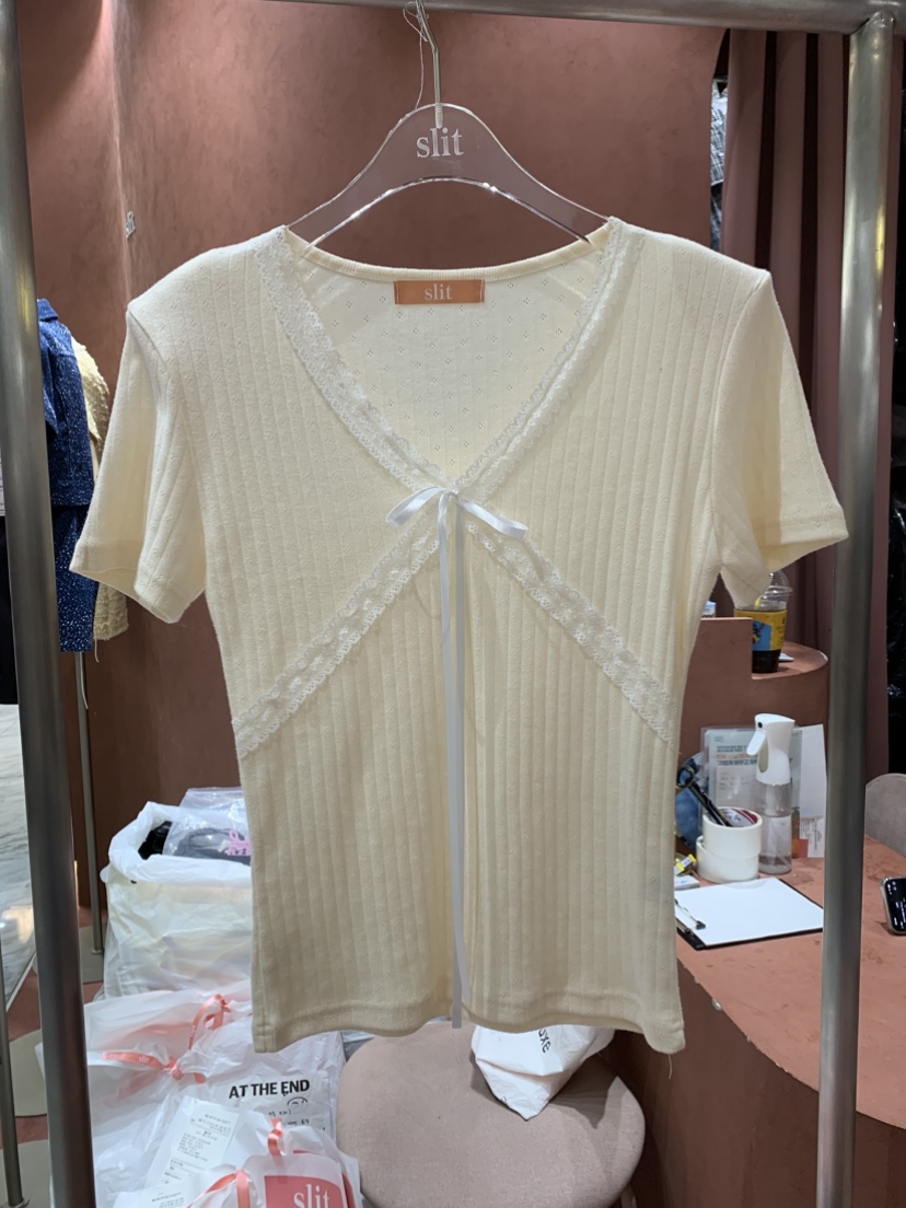 SLIT韓國直郵㊣女裝新款時尚25春夏熱賣推薦人氣休閑T恤SLITT恤圖色2