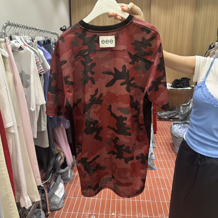 E/E/E韓國代購女裝新品休閑職業時尚真品熱賣推薦T恤迷彩E/E/ET恤