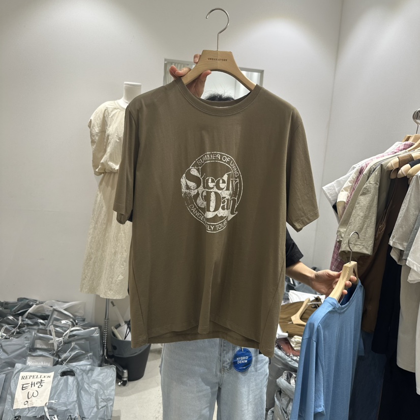 URBANSTORY/REMAKING東大門實拍女士新品人氣休閑推薦職業T恤Remaking/URBANSTORYT恤圖色2