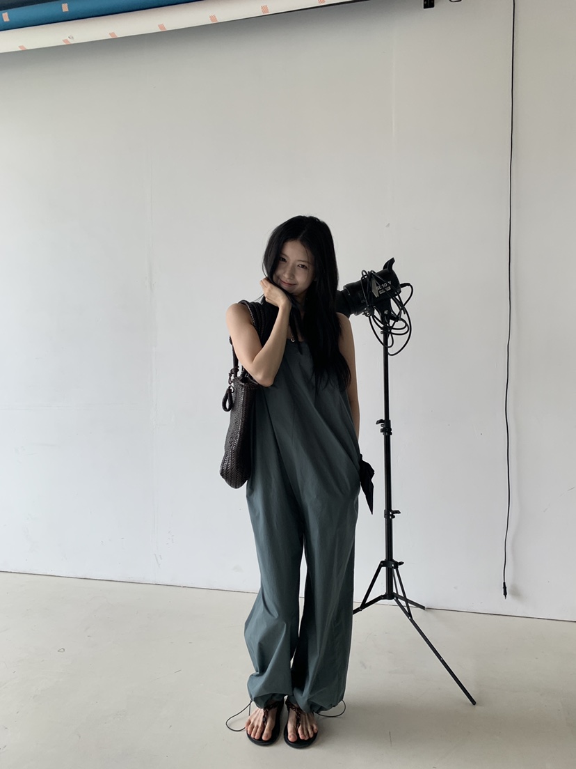 LOGARDEN韓國代購女士新款推薦25春夏人氣休閑背帶褲不含內搭LO GARDEN背帶褲
