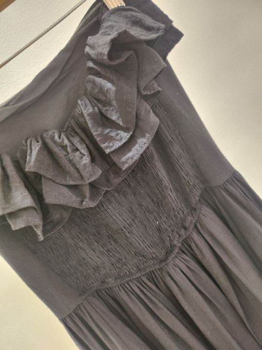 FEMME韓國直郵女士新品熱賣25春夏真品時尚人氣連衣裙含腰帶FEMME連衣裙