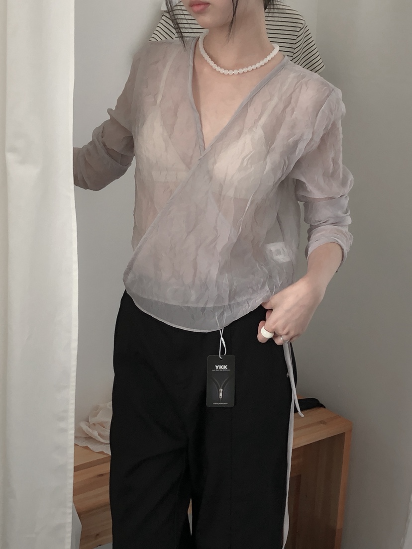 LE BUTTER東大門直郵女裝新品休閑真品襯衫蕾絲衫不含內搭LE BUTTER襯衫/蕾絲衫