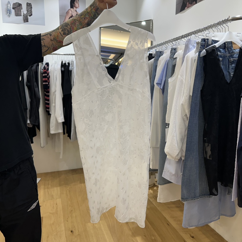 MAINT東大門直郵女裝新品真品時尚25春夏熱賣職業連衣裙刺繡MAINT連衣裙
