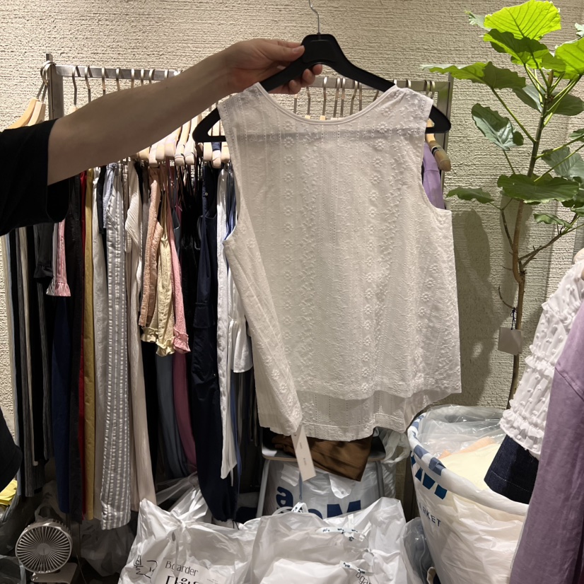 B_GARDER韓國代購女裝新款真品熱賣25春夏休閑時尚吊帶背心B.GARDER吊帶/背心圖色2