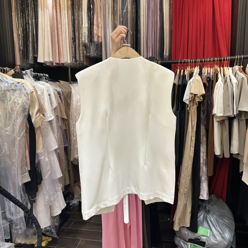 HERISH-HAUTE韓國直郵女裝新品推薦25春夏熱賣真品馬甲含腰帶HERISH-HAUTE馬甲