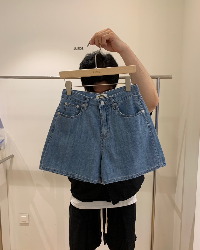 JUEDE(此品牌容易投訴)東大門實拍㊣女裝新品真品推薦短褲JUEDE短褲