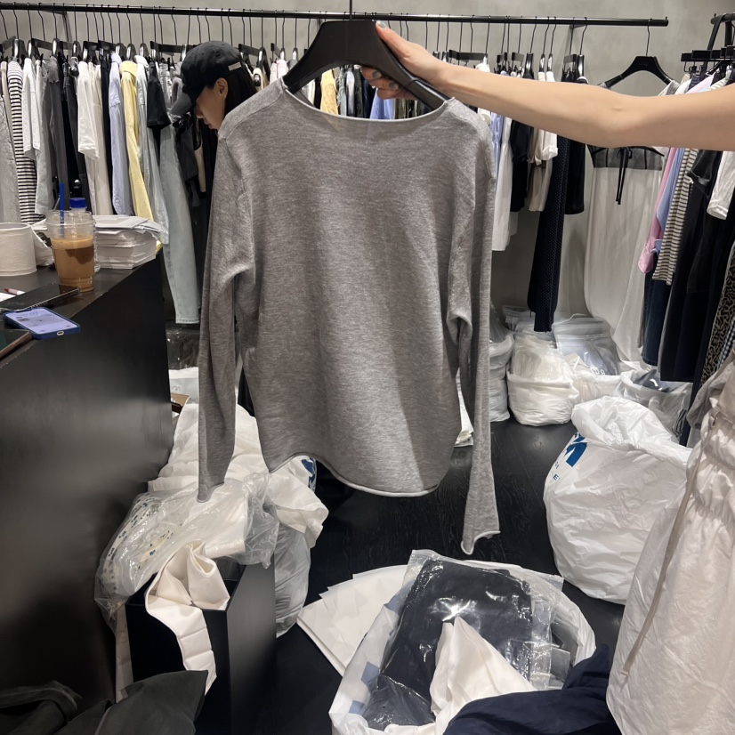 TUG韓國直郵㊣女士新款25春夏人氣時尚推薦職業休閑長袖T恤TUG長袖T恤