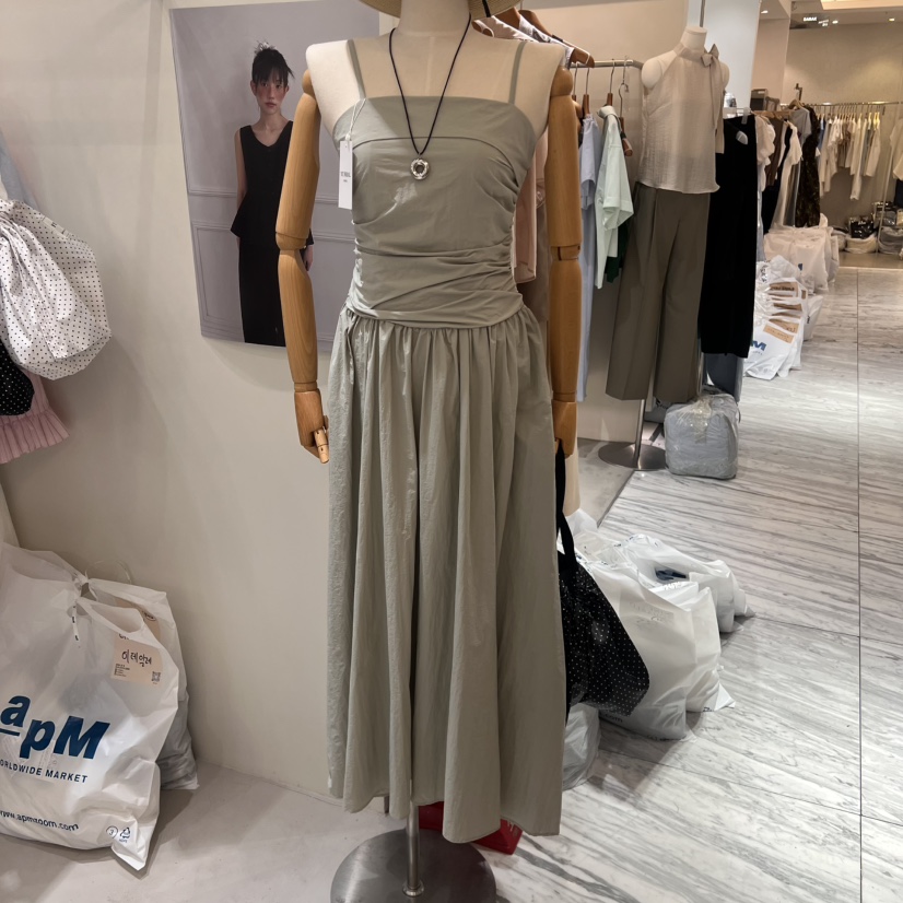 YUNBAL韓國代購㊣女裝新品時尚真品推薦職業25春夏人氣連衣裙YUNBAL連衣裙