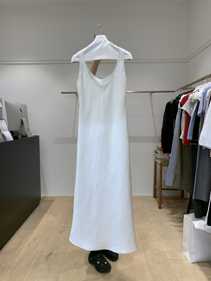 FOUNDERS韓國直郵㊣女裝新品熱賣25春夏人氣真品時尚連衣裙FOUNDERS連衣裙
