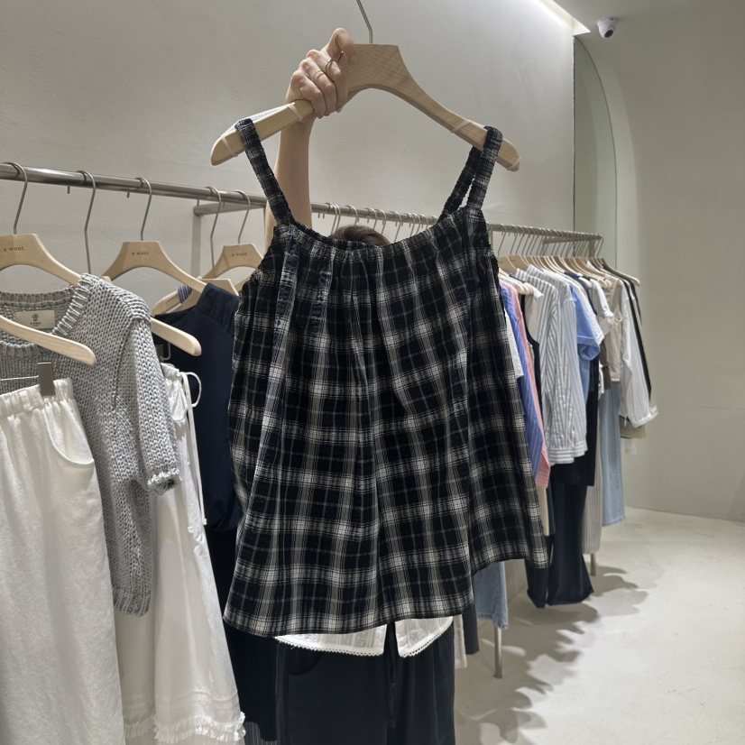 A WANT東大門㊣實拍女士新品時尚熱賣推薦真品25春夏吊帶背心A WANT吊帶/背心