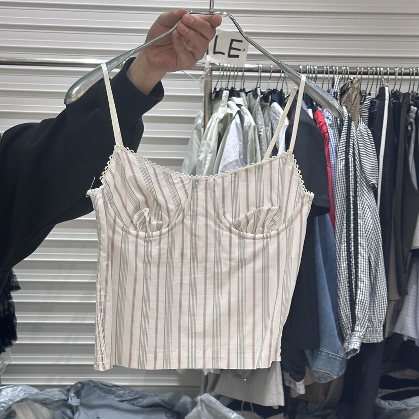 BRICKLANE韓國代購㊣女士新品時尚推薦人氣熱賣真品吊帶背心BRICKLANE吊帶/背心
