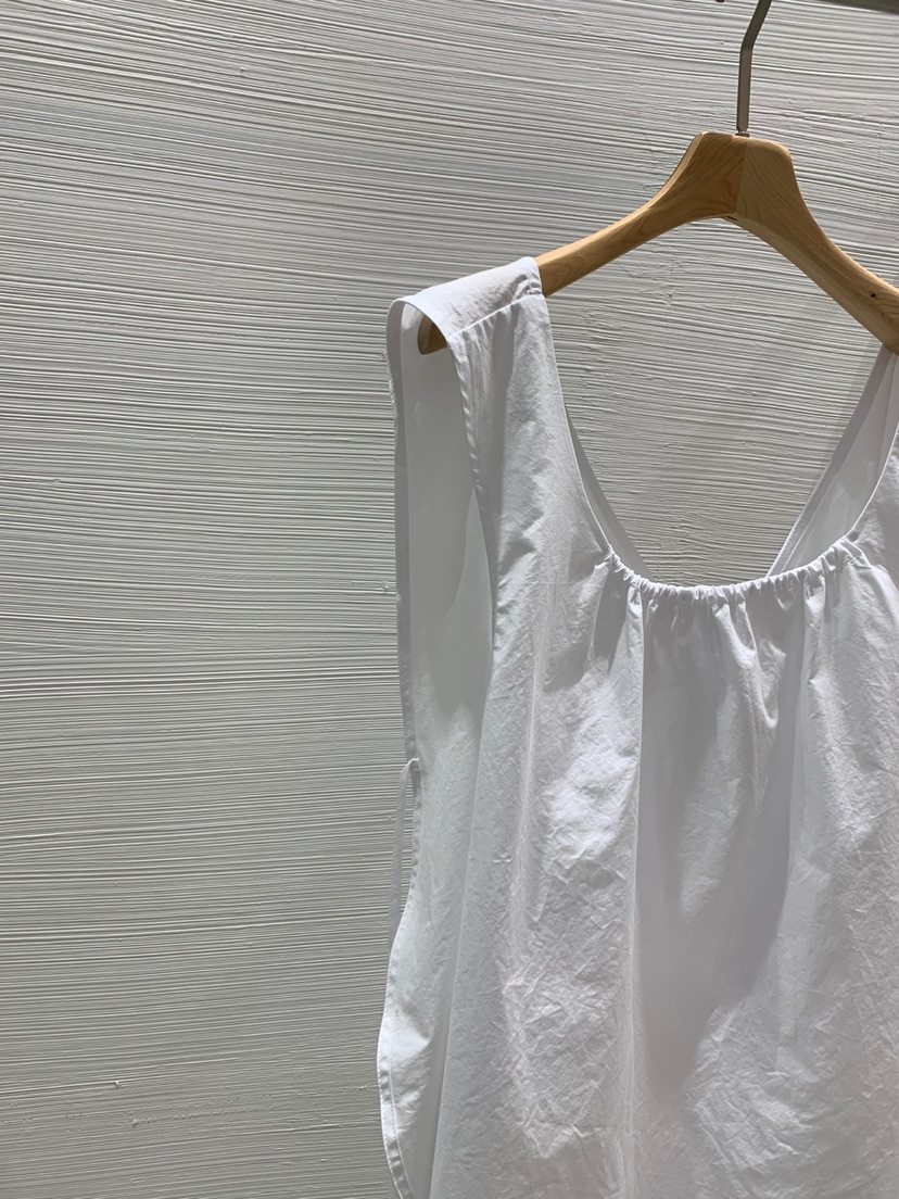 LUCY SALON韓國代購㊣女裝新品職業休閑推薦熱賣人氣吊帶背心LUCY SALON吊帶/背心