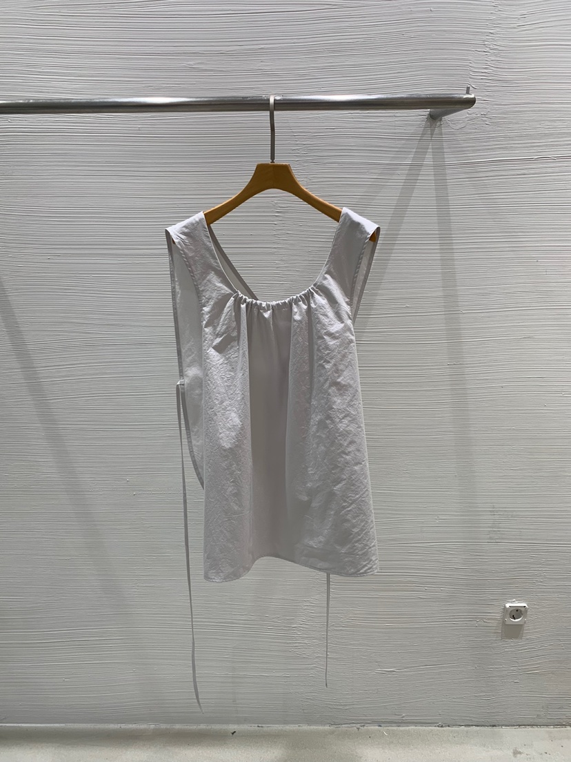 LUCY SALON韓國代購㊣女裝新品職業休閑推薦熱賣人氣吊帶背心LUCY SALON吊帶/背心