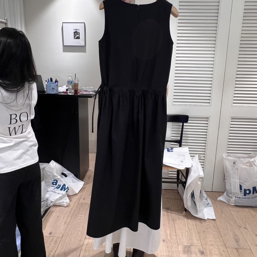 MONIQUE韓國代購㊣女士新款25春夏真品時尚推薦連衣裙喇叭形MONIQUE連衣裙