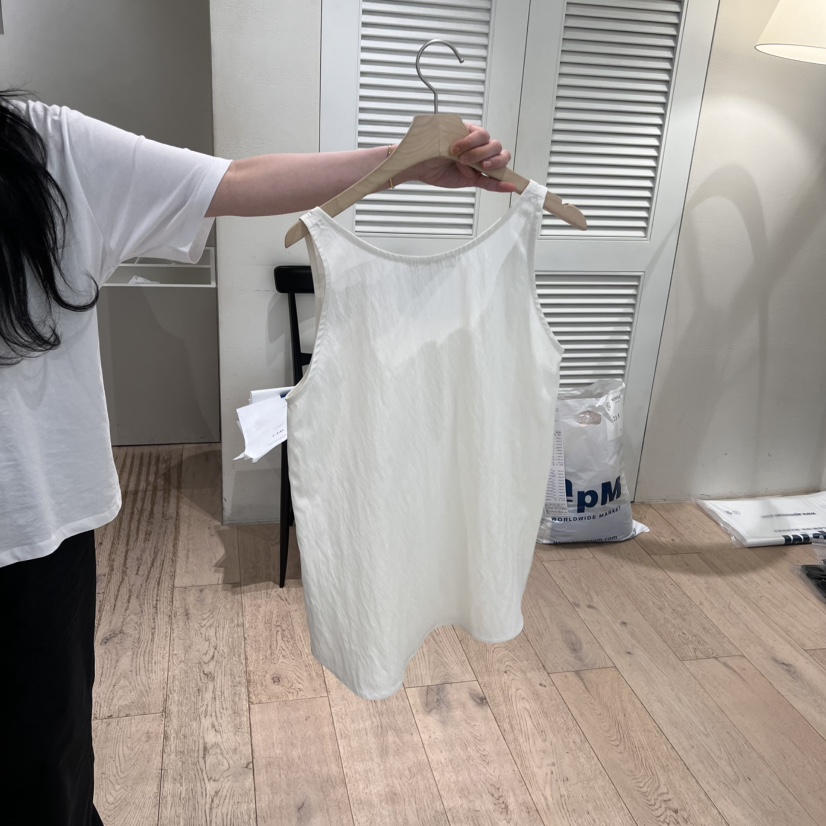MONIQUE東大門㊣代購女士新品熱賣25春夏人氣時尚吊帶背心紐扣MONIQUE吊帶/背心