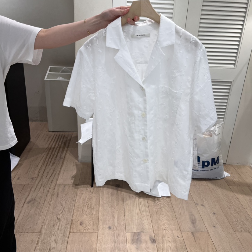 MONIQUE韓國直郵㊣女裝新品人氣推薦時尚職業襯衫蕾絲衫蕾絲MONIQUE襯衫/蕾絲衫