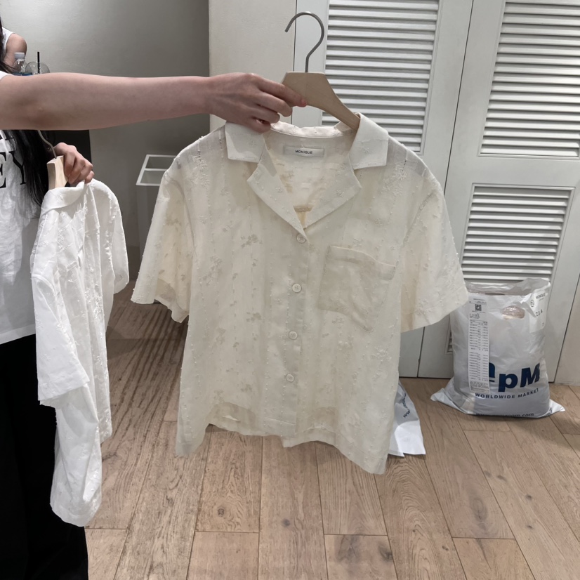 MONIQUE韓國直郵㊣女裝新品人氣推薦時尚職業襯衫蕾絲衫蕾絲MONIQUE襯衫/蕾絲衫圖色2