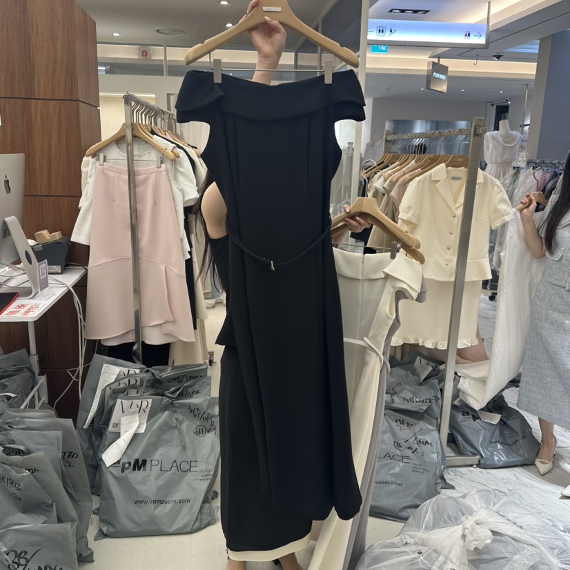MER東大門㊣代購女士新品人氣時尚熱賣25春夏推薦連衣裙含腰帶MER/ANGELO BIANCO連衣裙圖色3