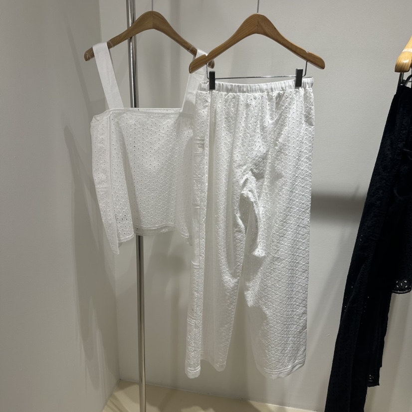 ART IS OVER東大門㊣代購女裝新品休閑推薦職業人氣套裝套裝ART IS OVER套裝