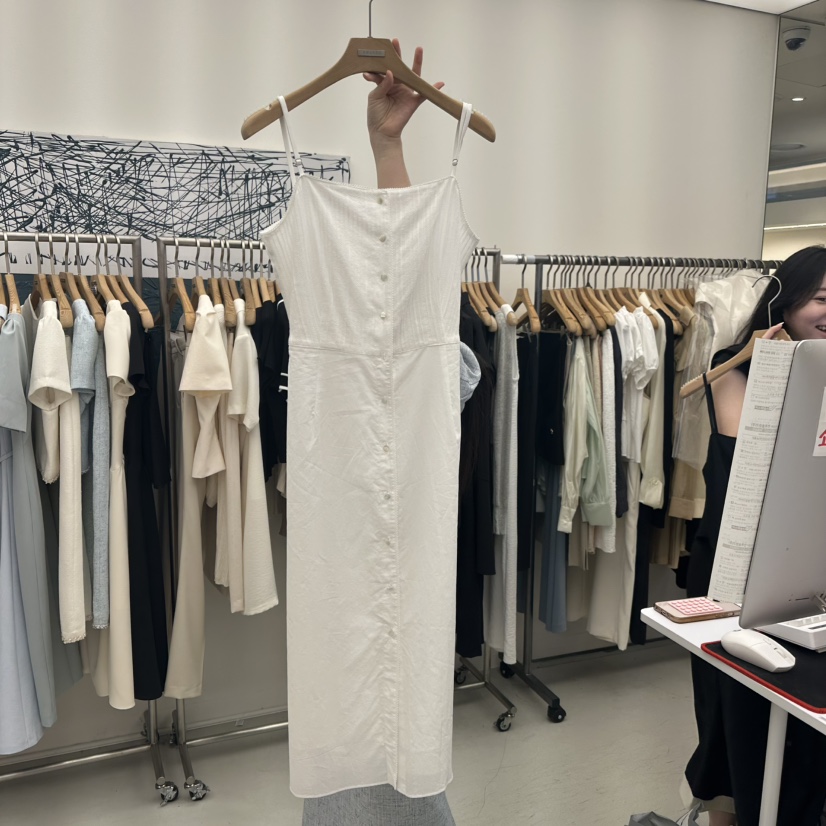 MER東大門㊣實拍女裝新品休閑熱賣25春夏真品時尚連衣裙刺繡MER/ANGELO BIANCO連衣裙
