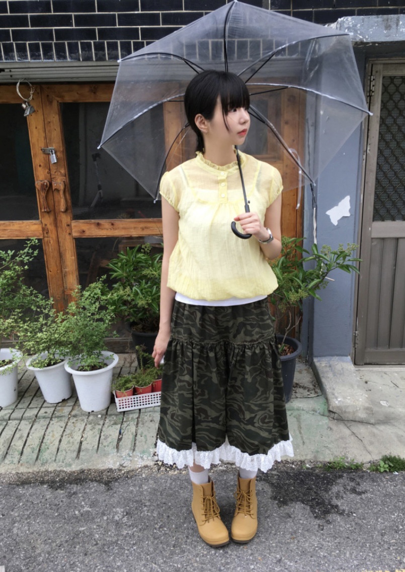 I I東大門㊣直郵女士新品25春夏職業半身裙中短裙迷彩蕾絲ITSSONG半身裙/中短裙
