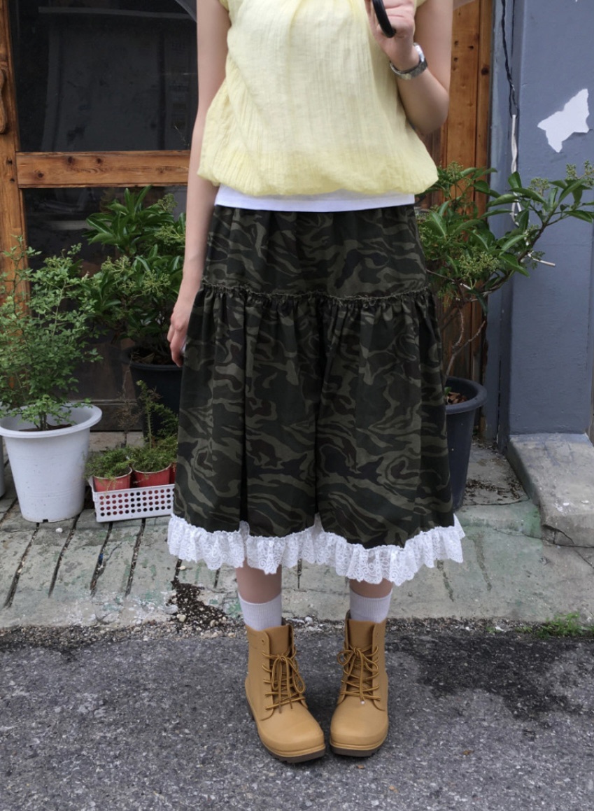 I I東大門㊣直郵女士新品25春夏職業半身裙中短裙迷彩蕾絲ITSSONG半身裙/中短裙