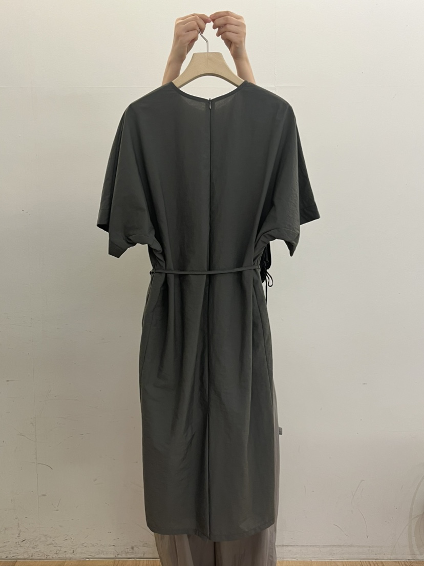 TAUPE韓國直郵㊣女裝新款時尚休閑真品25春夏推薦熱賣連衣裙TAUPE連衣裙