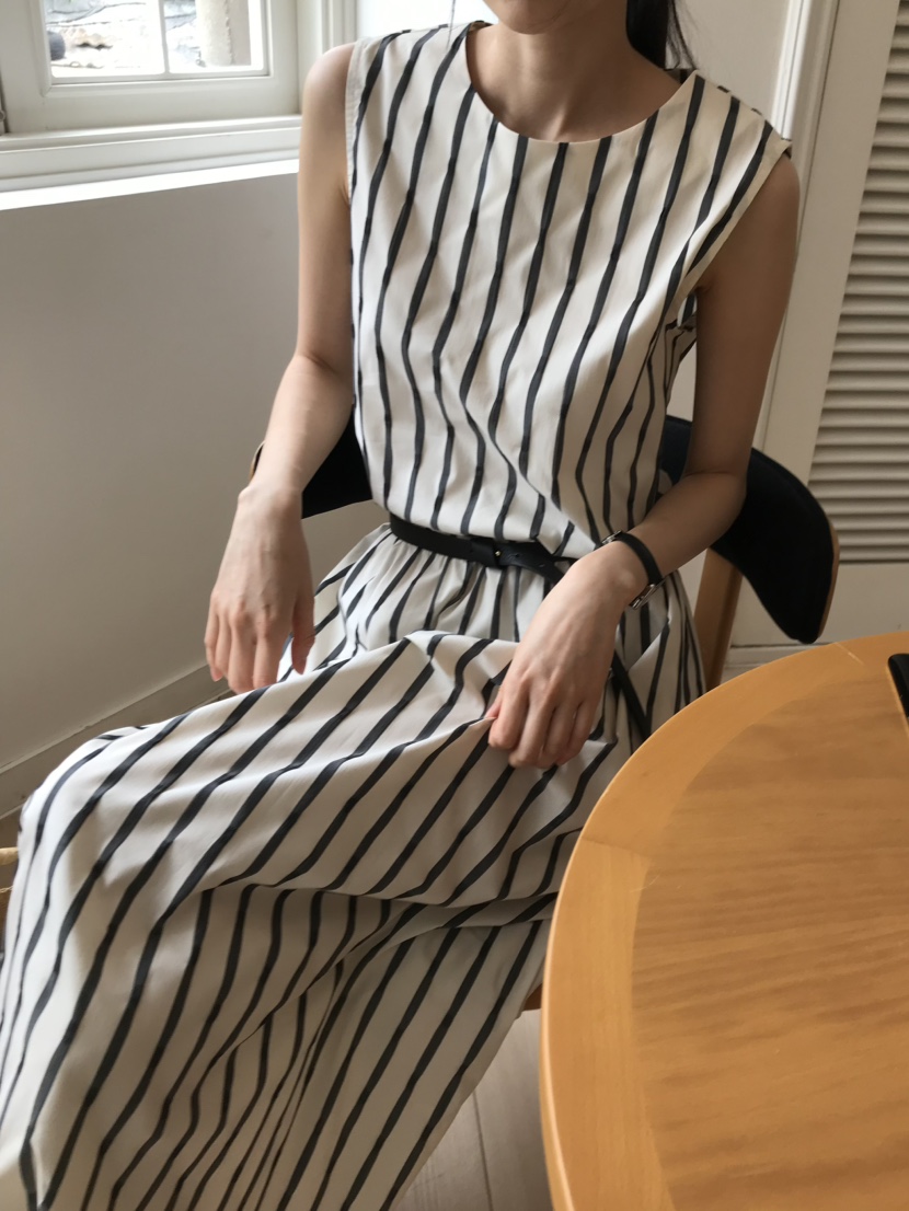 ME MO韓國直郵㊣女裝新品時尚真品職業推薦連衣裙不含腰帶ME MO連衣裙