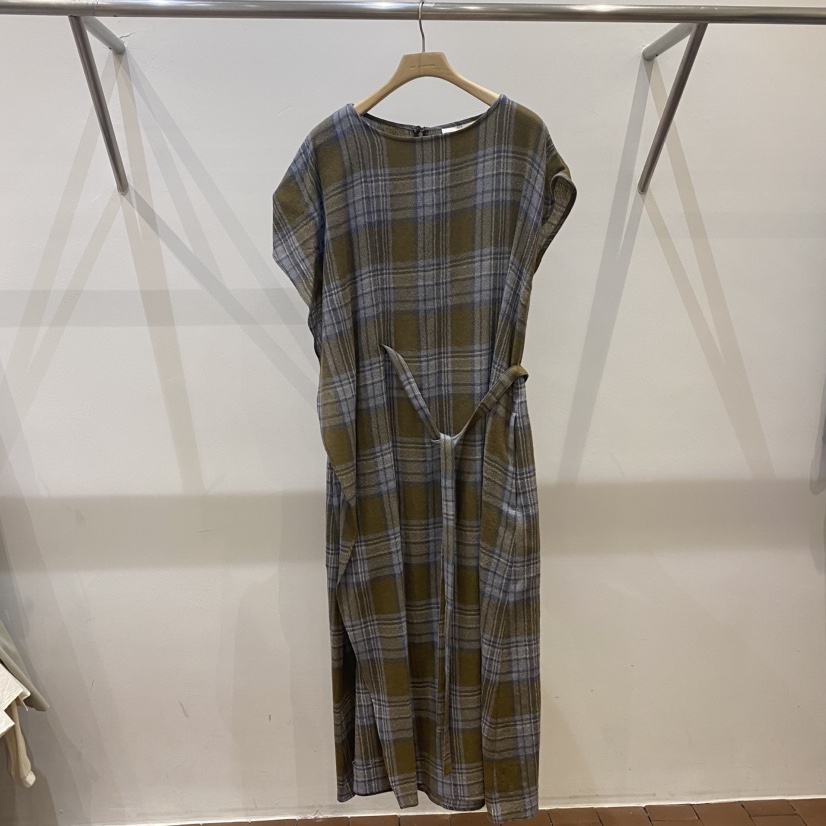 SILVER韓國直郵㊣女裝新品熱賣時尚人氣25春夏職業真品連衣裙SILVER連衣裙圖色2