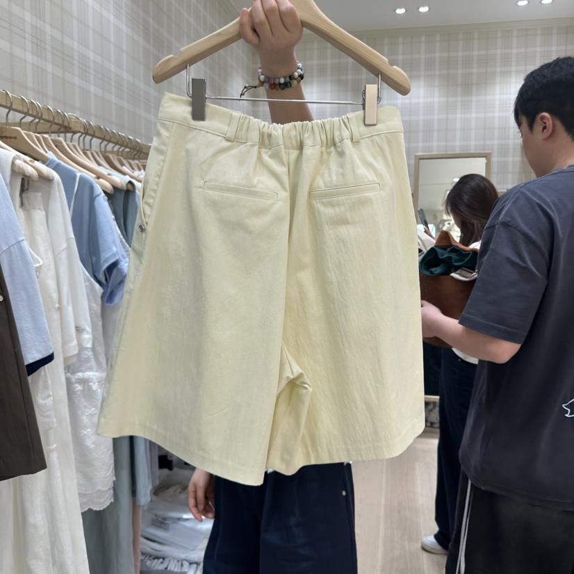OURMOMENT韓國直郵㊣女士新品時尚休閑25春夏人氣推薦熱賣短褲OURMOMENT短褲