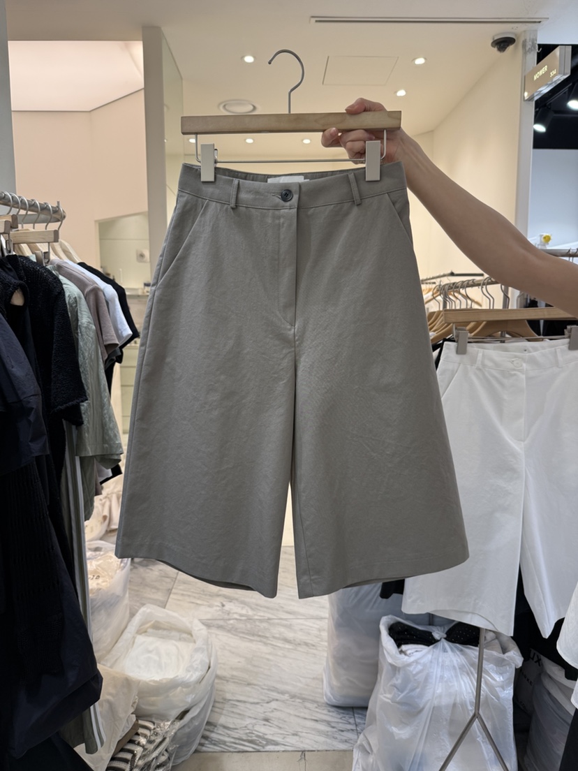 YIKHO STYLE東大門㊣實拍女裝新品熱賣25春夏推薦職業短褲YIKHO STYLE短褲圖色2