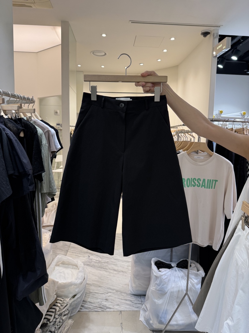 YIKHO STYLE東大門㊣實拍女裝新品熱賣25春夏推薦職業短褲YIKHO STYLE短褲圖色3