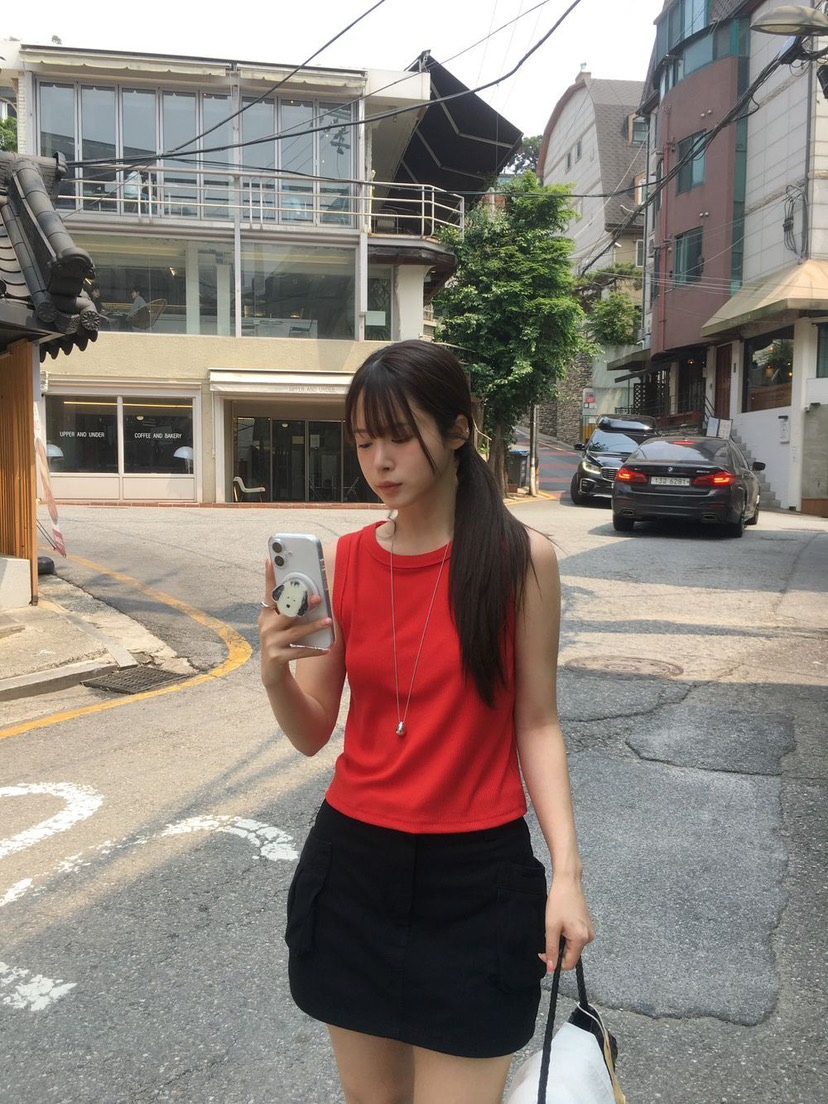 EOMPIT韓國代購㊣女士新品真品時尚人氣25春夏熱賣吊帶背心EOMPIT吊帶/背心
