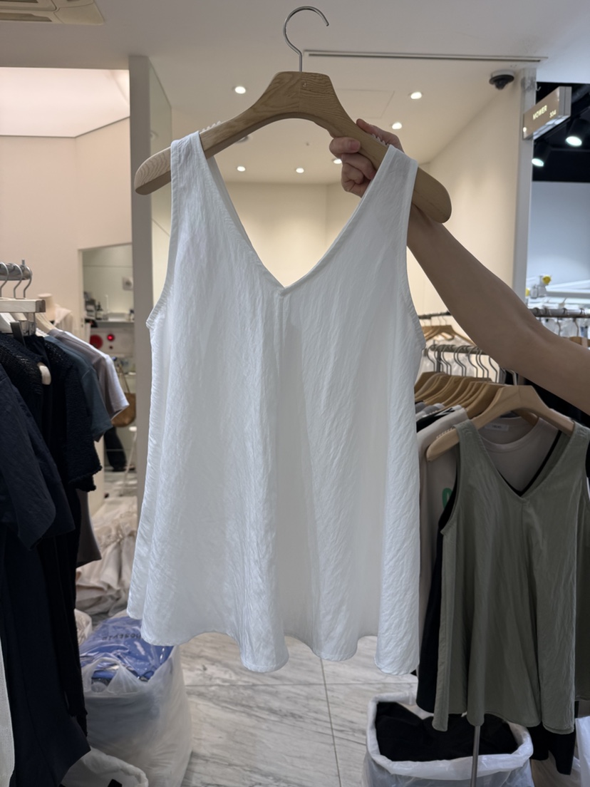 YIKHO STYLE東大門㊣直郵女裝新品真品熱賣時尚職業吊帶背心YIKHO STYLE吊帶/背心