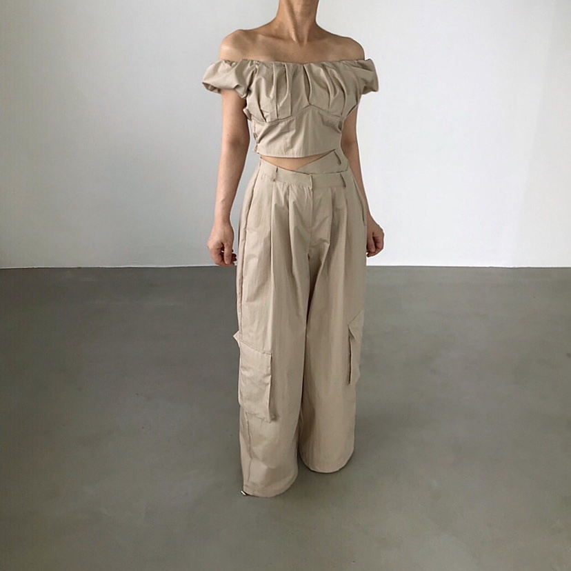 2TWO MOON韓國代購㊣女士新款職業人氣熱賣襯衫蕾絲衫泡泡袖2TWO MOON襯衫/蕾絲衫