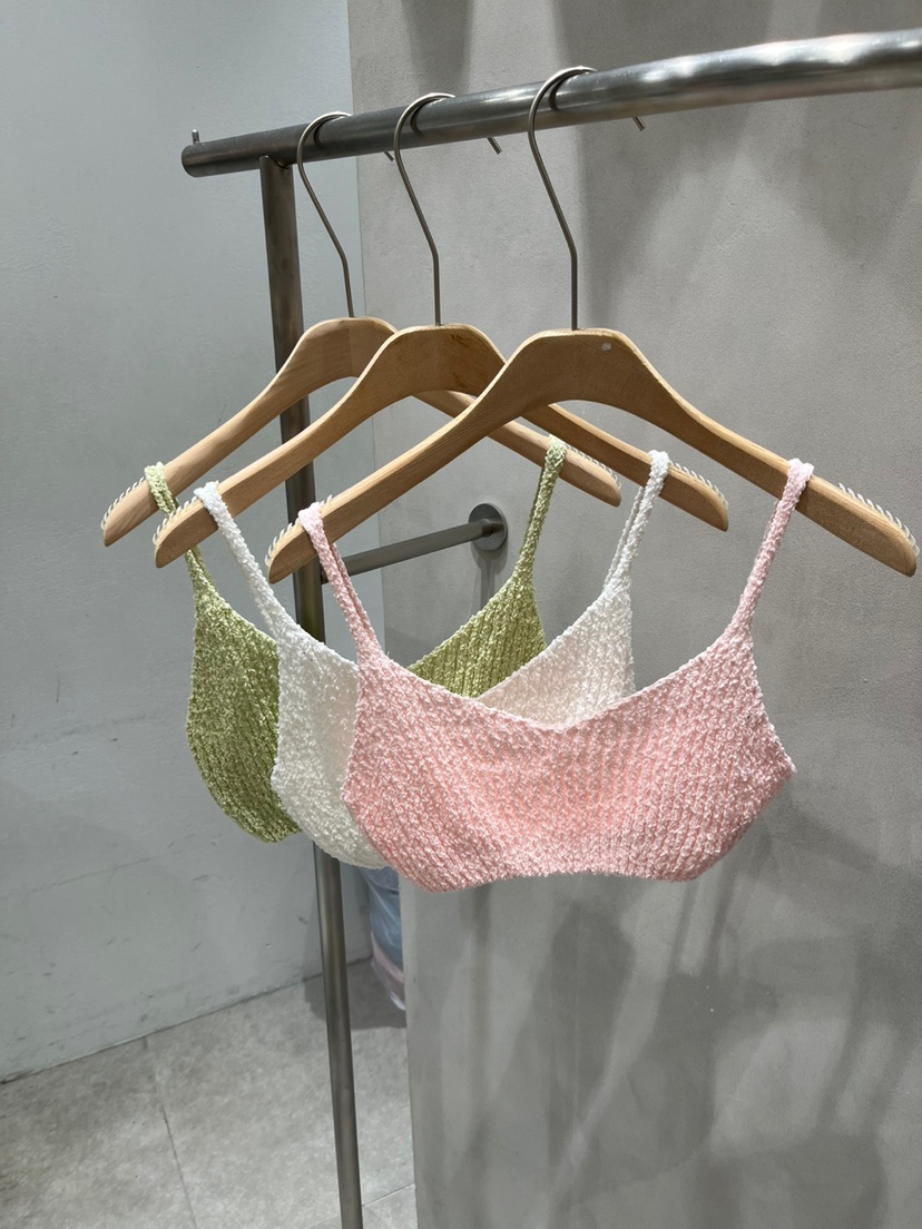 EVERCOMMERCE METICULOUSLY DESIGNED東大門㊣直郵女裝新品真品吊帶背心緊身EVERCOMMERCE METICULOUSLY DESIGNED吊帶/背心