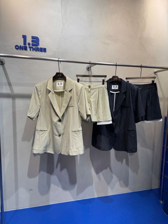 1.3東大門㊣實拍女裝新品推薦熱賣休閑人氣職業時尚套裝套裝1.3套裝
