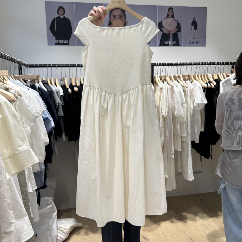 OVERTAKE韓國直郵㊣女士新款休閑人氣推薦熱賣職業時尚連衣裙OVERTAKE連衣裙圖色2