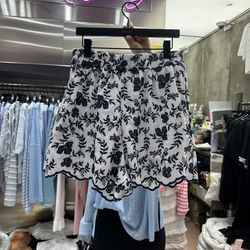 RUNWAY-런웨이韓國直郵㊣女士新品休閑推薦時尚25春夏短褲RUNWAY短褲圖色2